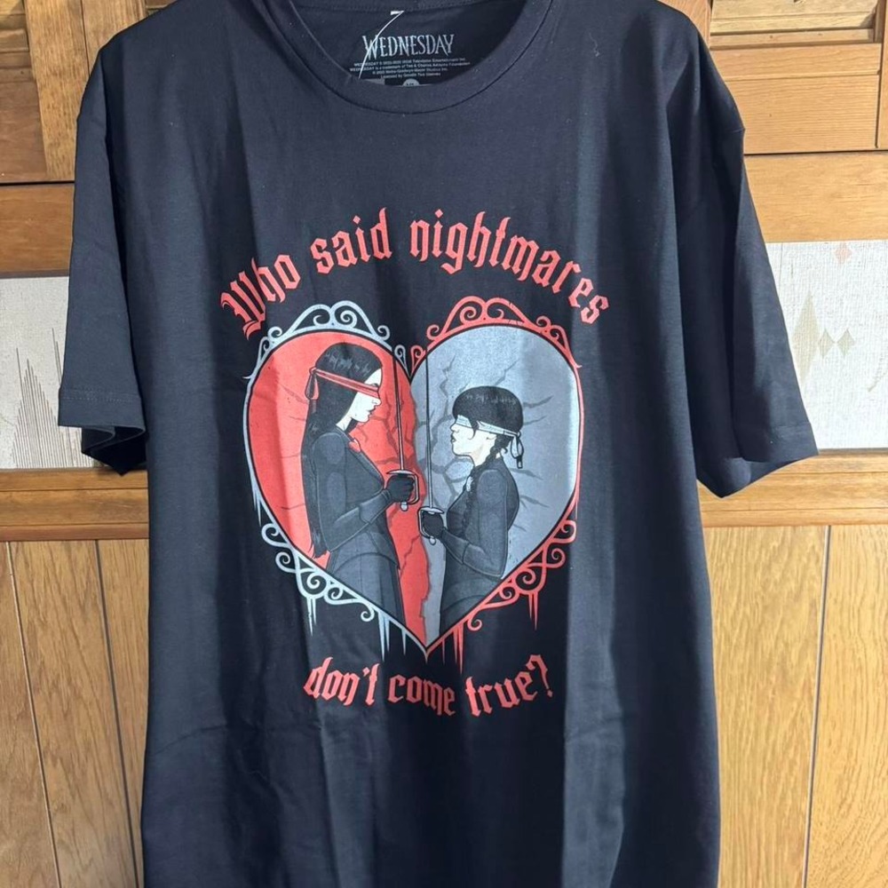 Hot Topic Wednesday Addams  T-Shirt Size XL‎ NWT